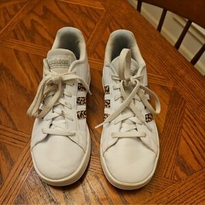 Adidas‎ Sneakers Size 5 Grand Court Tennis White Leopard Cloudfoam Comfort